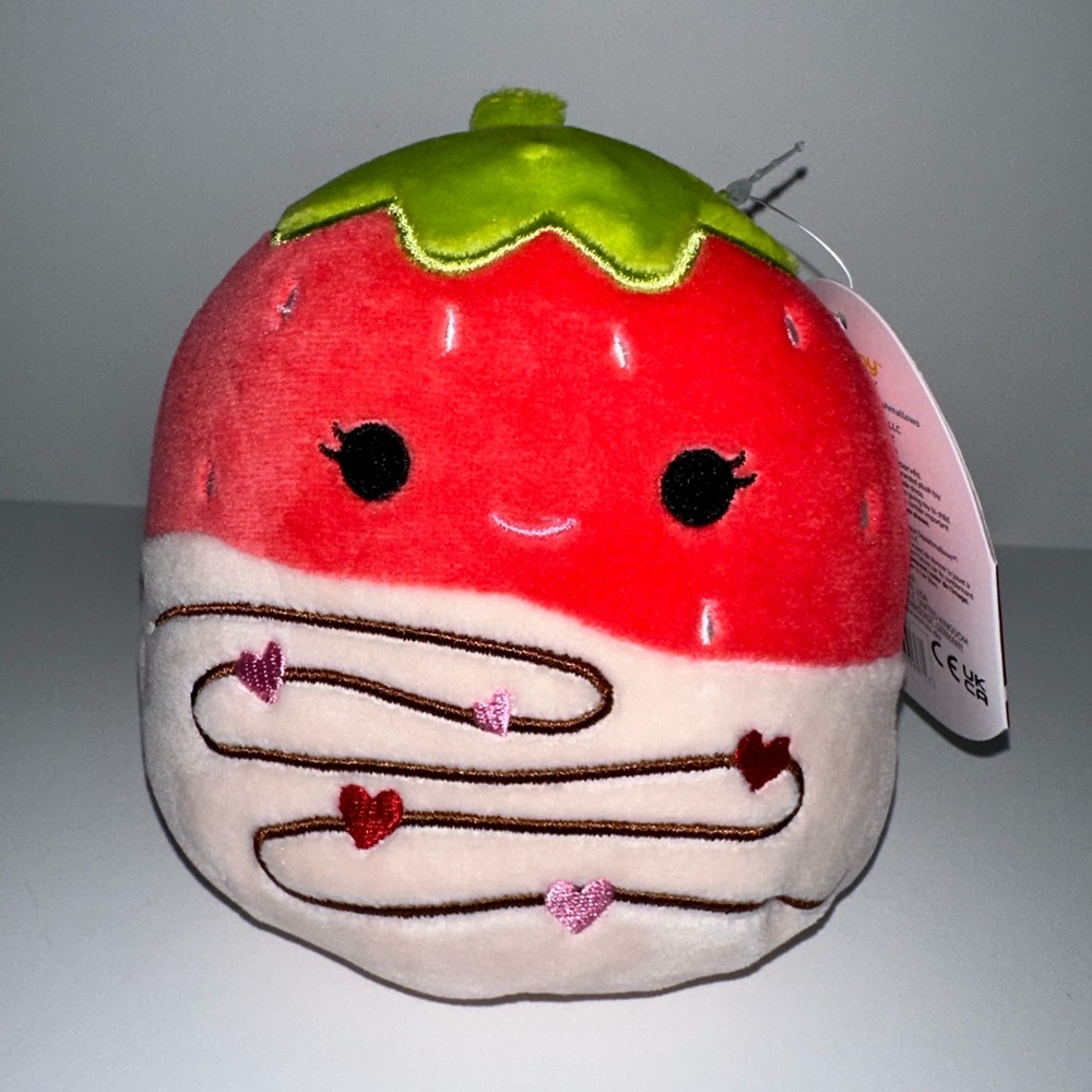 5" Scarlet the Strawberry 2023 Valentines Squishmallow